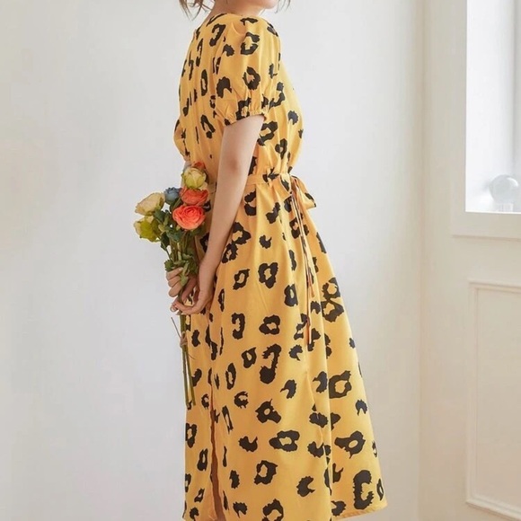 NWOT Shein Dress​ - Picture 2 of 2